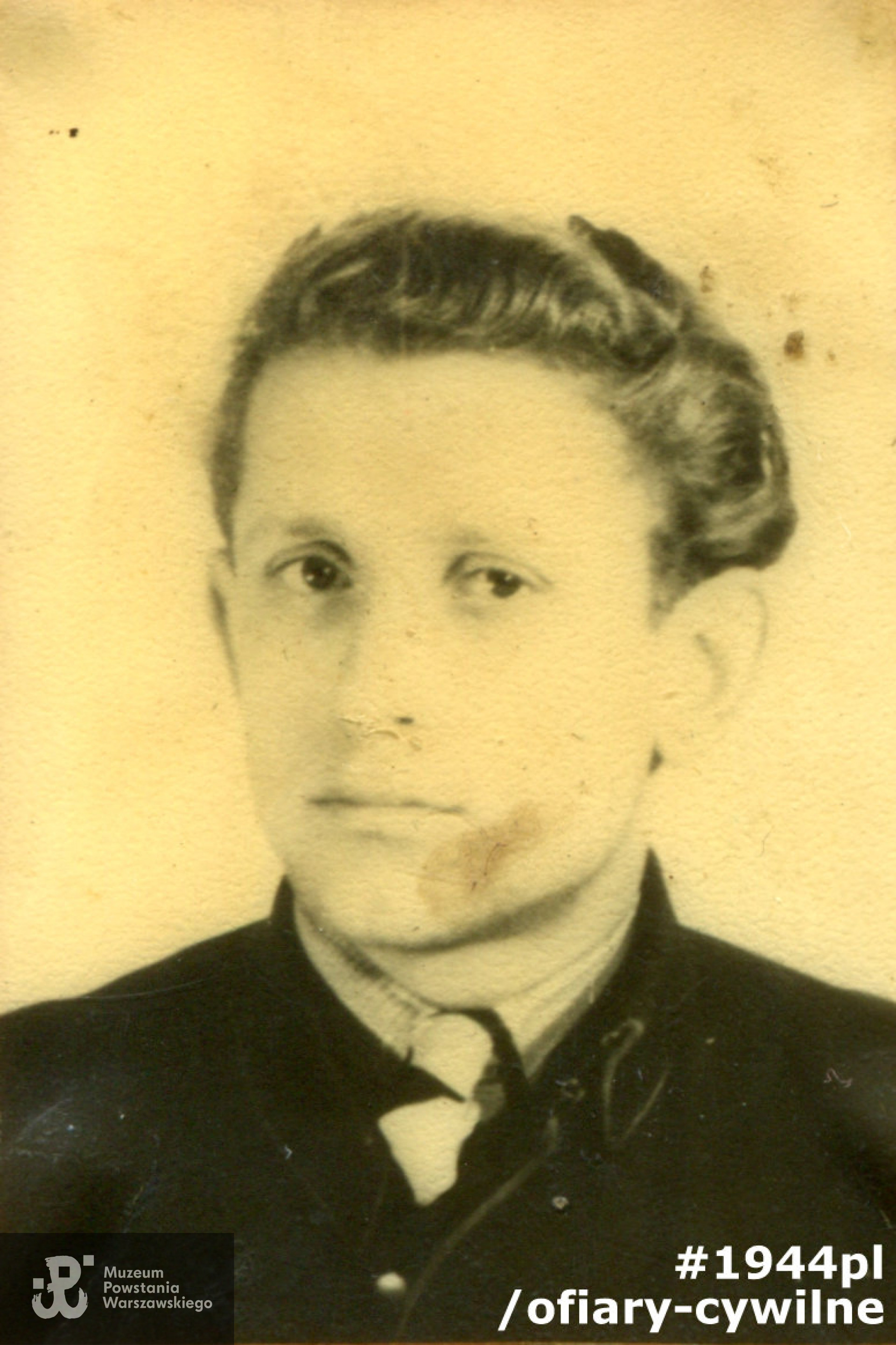 Józef Jabłoński, fotografia z okupacyjnej legitymacji służbowej poświadczającej zatrudnienie (Werk-Ausweis), zbiory Muzeum Powstania Warszawskiego nr akcesji P/9153