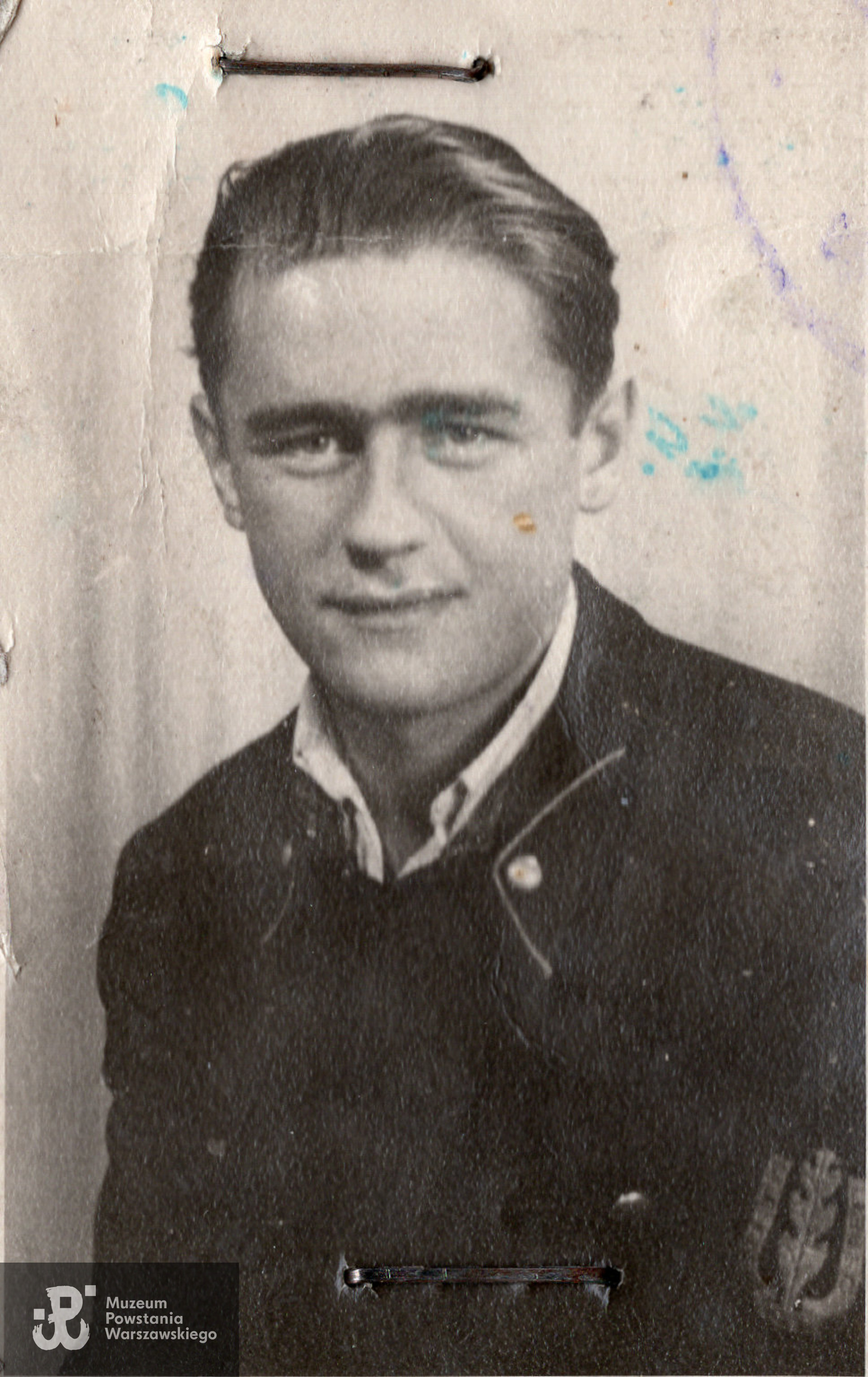 Fotografia z okupacyjnego ausweisu, zbiory Muzeum Powstania Warszawskiego, syg. MPW-A-3440