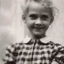 Ewa Stańczykowska (1935-1944), zdjęcie ze zbiorów Muzeum Powstania Warszawskiego sygnatura P/5551