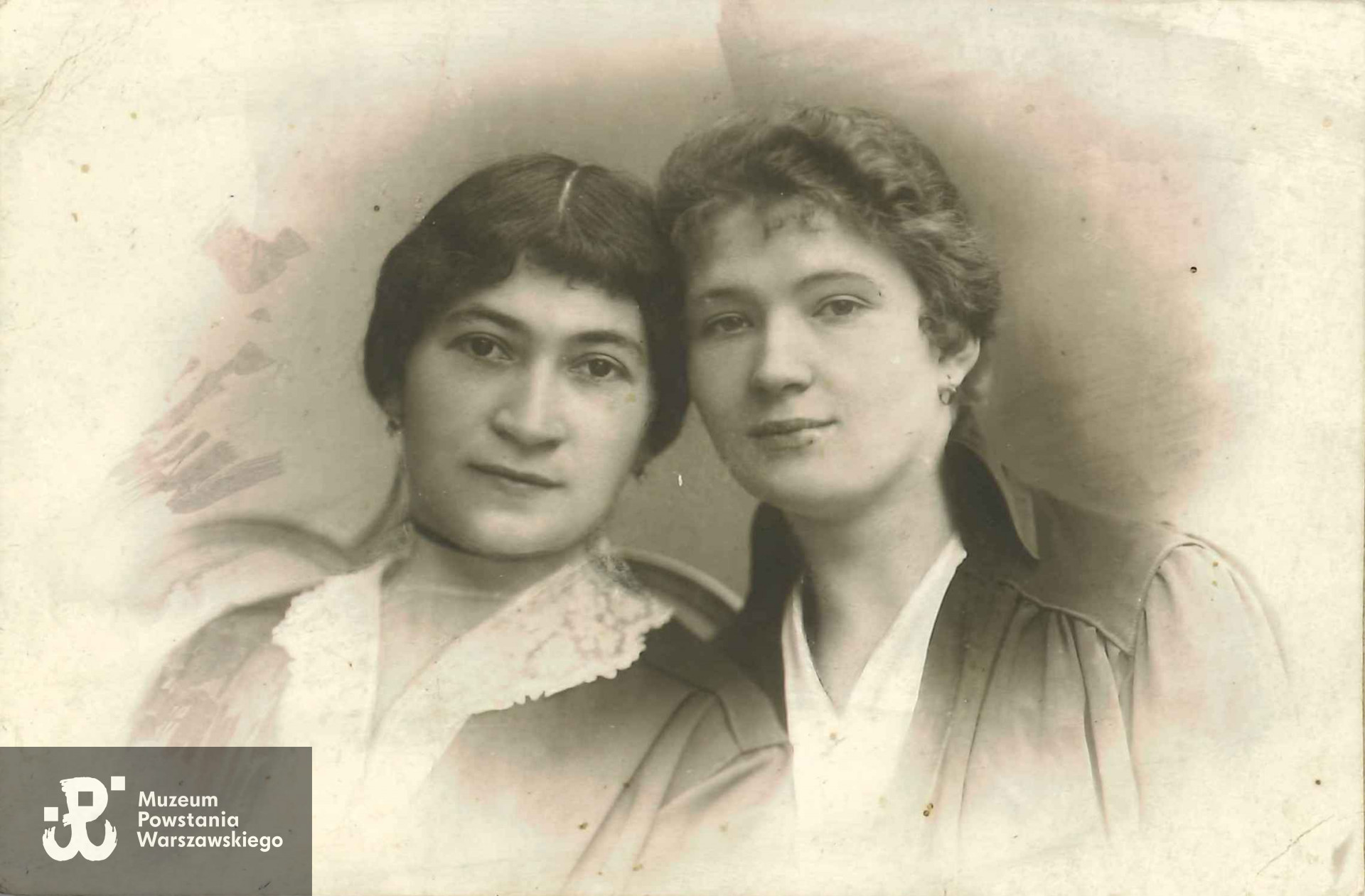 siostry Szymańskie Maria i Jadwiga po mężu Huńko, fotografię udostępniła Pani Elżbieta Janik